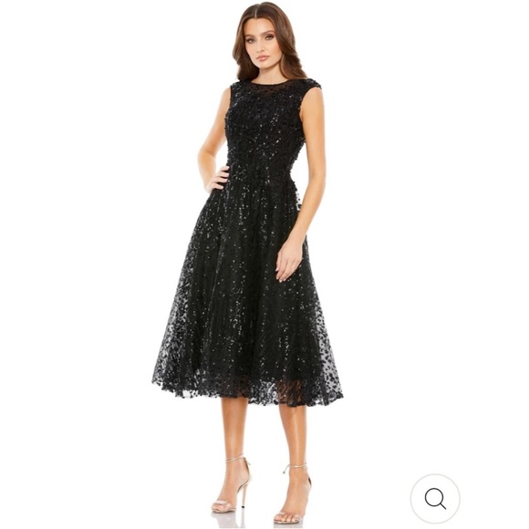 Mac Duggal Dresses & Skirts - Mac Duggal Sequined Cap Sleeve Fit Flare Dress sequin embellished embroidered 12